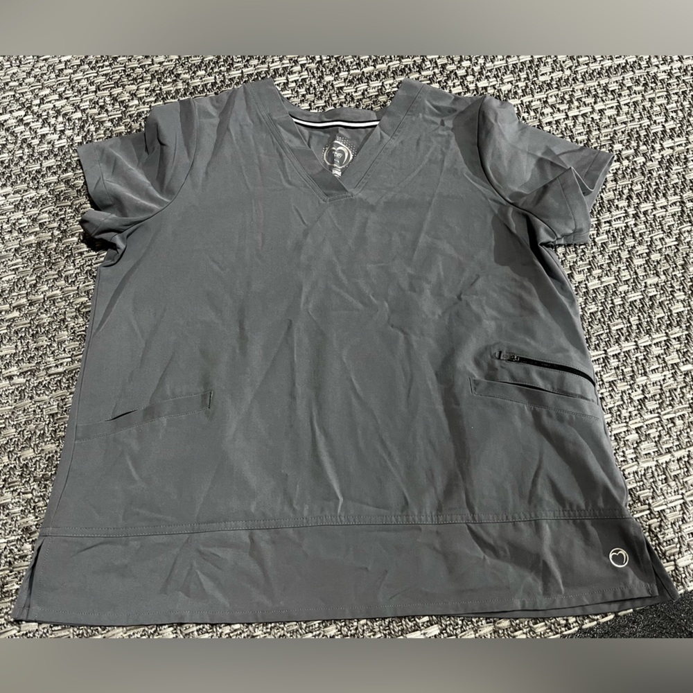 Health Pro | Grey V-Neck Scrub Top